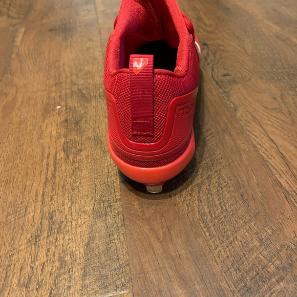 trout 6 baseball cleats